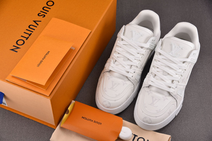 1V SNEAKERS 1V0425-279