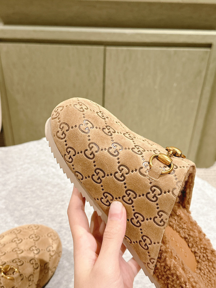 G*u*i slippers gu568-097