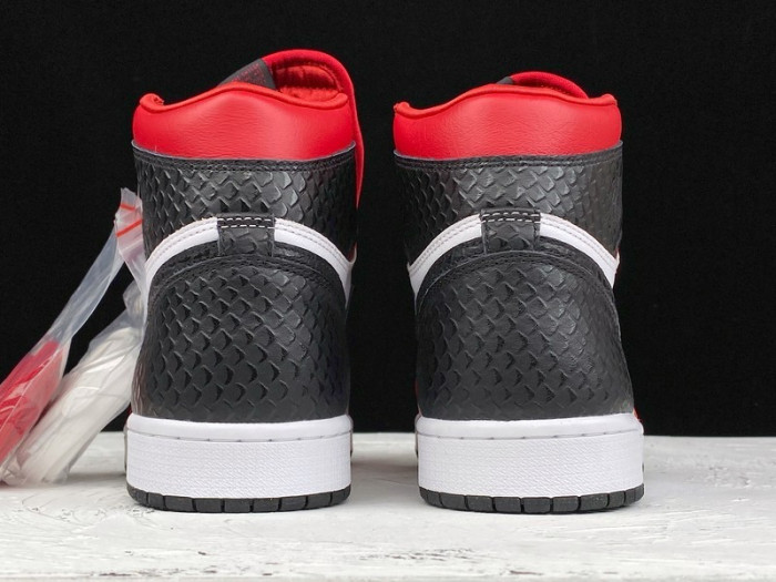 air jordan 1 retro high satin snake chicago cd0461-601