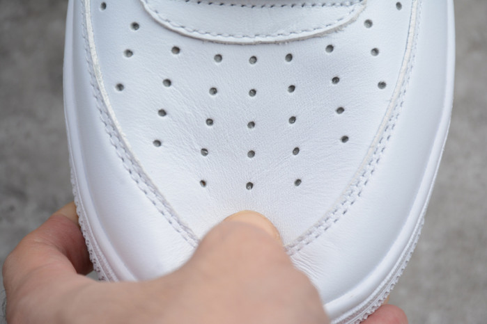 NIKE SUPREME AIR FORCE 1 ONE HIGH HI WHITE WORLD FAMOUS 698696-100