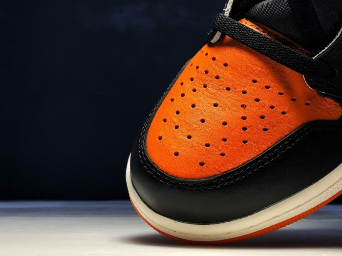 air jordan 1 retro shattered backboard 555088-005