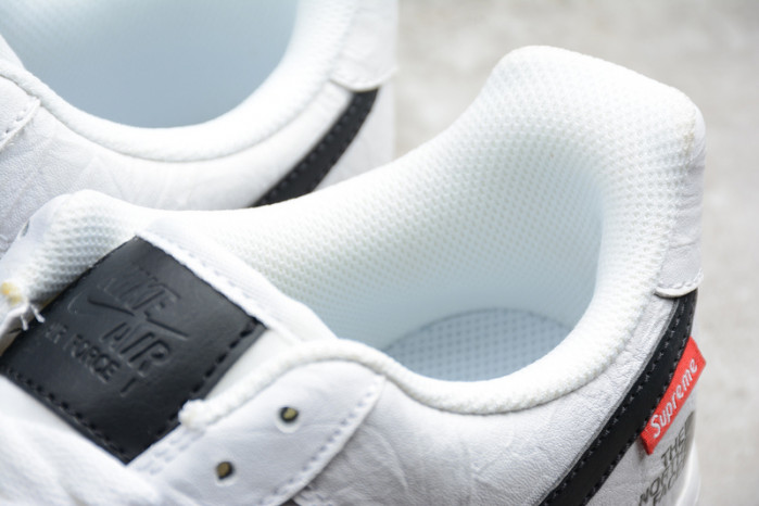 SUPREME X THE NORTH FACE X NIKE AIR FORCE 1 WHITE/BLACK AR3066-100