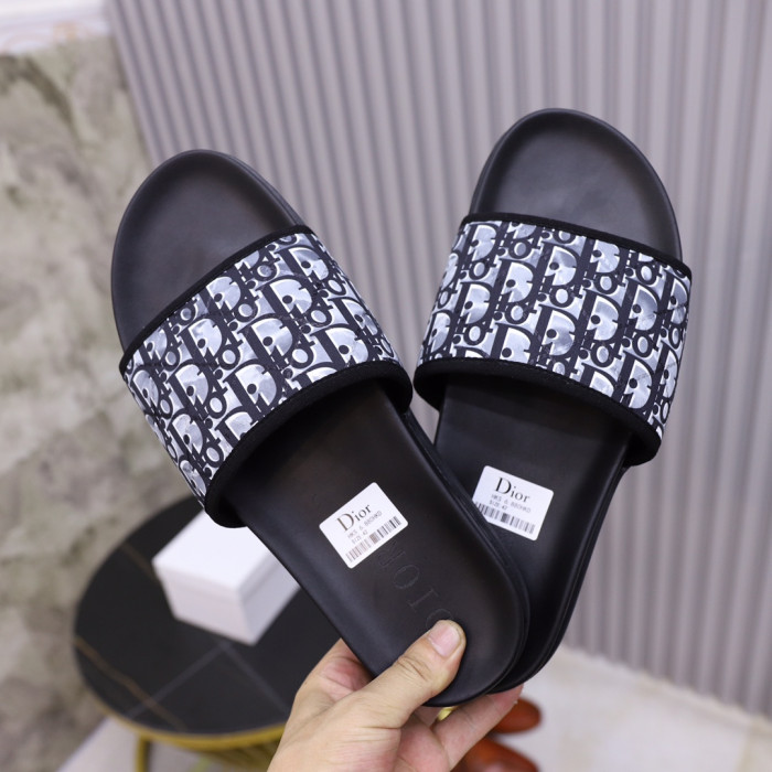 DIOR SLIPPERS
