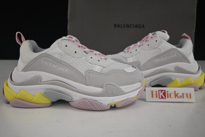 blcg sneaker triple.s sneakers 524039 w2fw4 7541