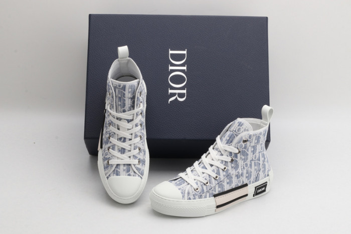 D10R B23 Sneakers High Top