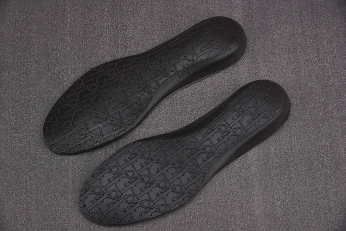 D10R B28 Sneakers High Top