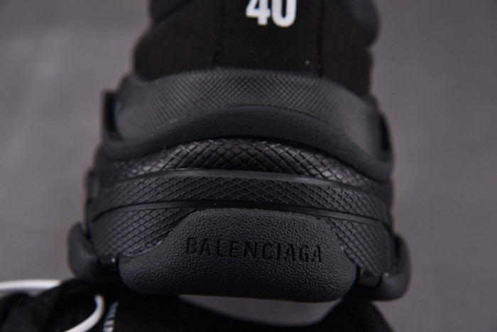 blcg sneaker triple.s sneakers bl5632-001