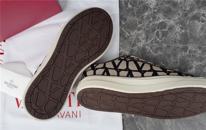 v*lentino sneakers va1085-225