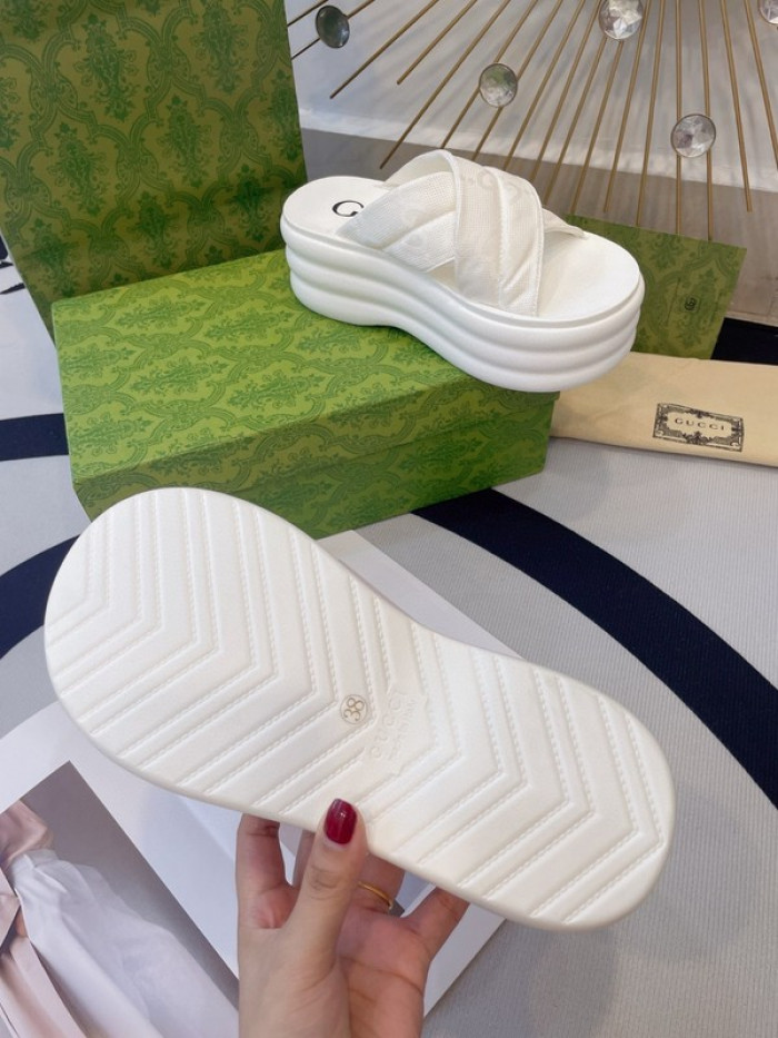 G*u*i slippers gu568-027