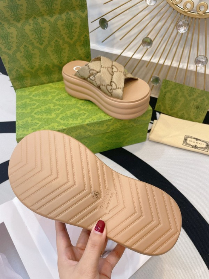 G*u*i slippers gu568-028