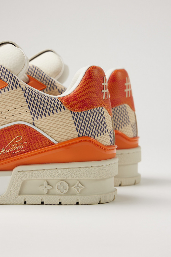 1V SNEAKERS 1V0425-009