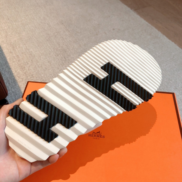 he*mes slide cu526-2067