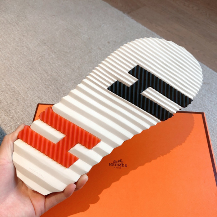 he*mes slide cu526-2075