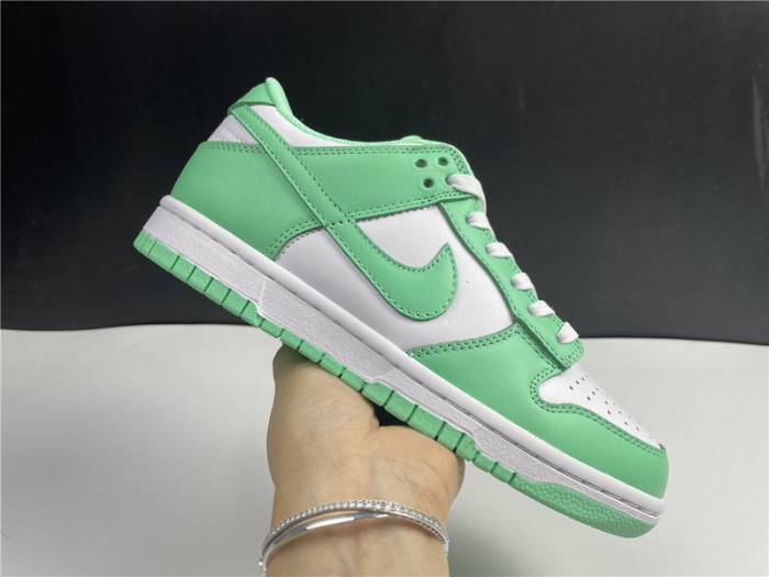 nike dunk low green glow (w) dd1503-105