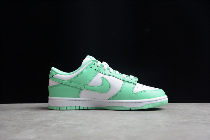 nike dunk low green glow (w) dd1503-105