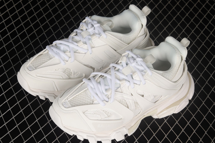blcg track trainer white 80843520425