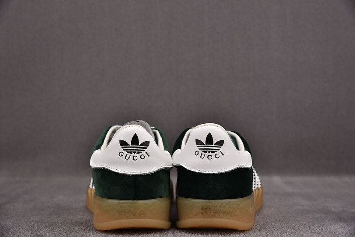 G*u*i low-top sneaker green678