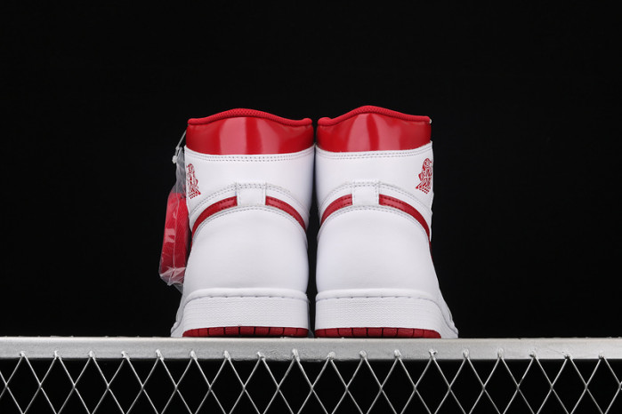 air jordan 1 retro metallic red (2017) 555088-103