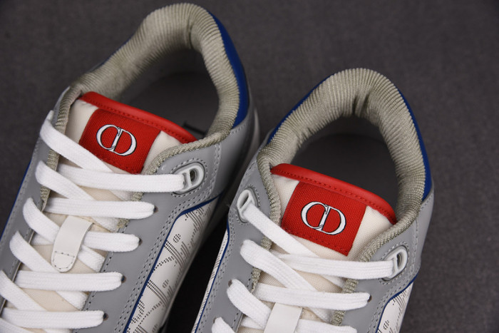 D10R B27 SNEAKERS