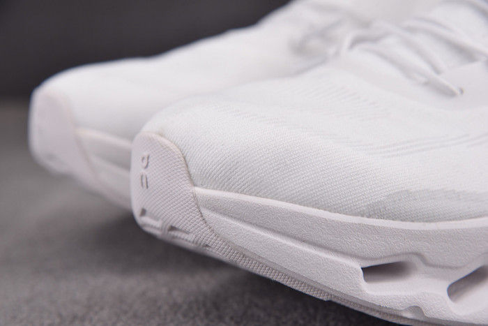 L0EWE SNEAKERS T0425-081