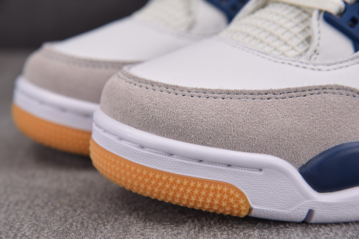 Nike SB x Air Jordan 4 Retro SP 