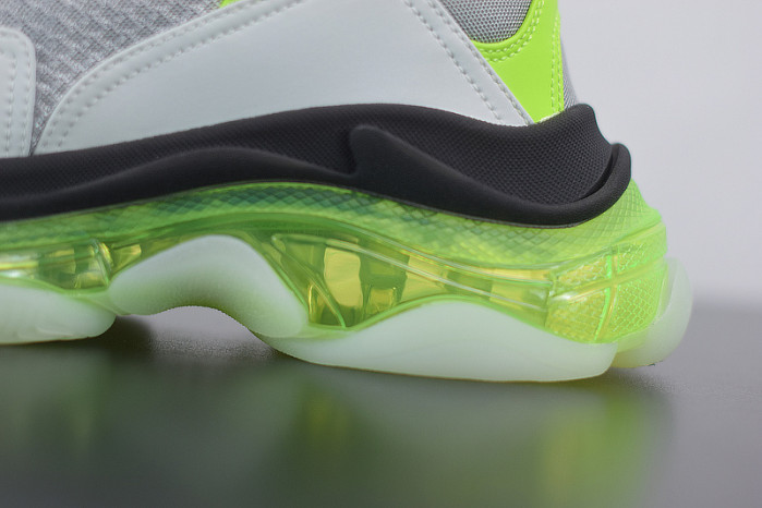 blcg sneaker triple.s.gomma grey white green 541624 w2fr1 8297