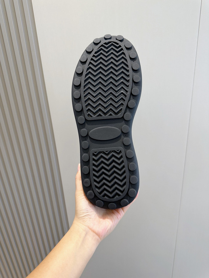 D10R SNEAKERS D896-105