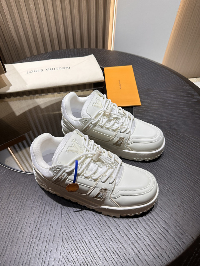 1V SNEAKERS 1V0425-173