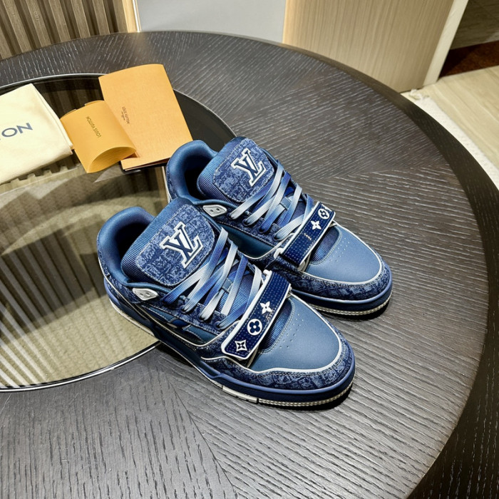 1V SNEAKERS 1V0425-266