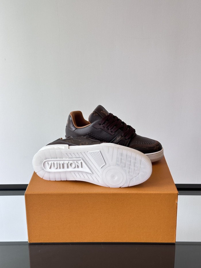 1V SNEAKERS 1V0425-212