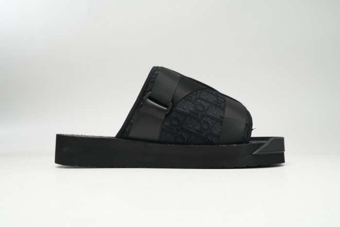 DIOR SLIPPERS