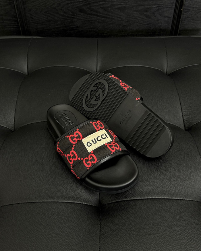 GUC* SLIPPERS DR258-073