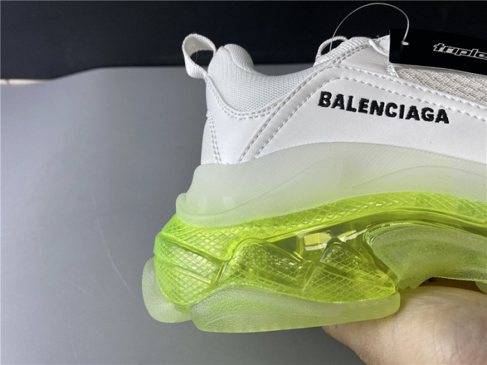 blcg sneaker triple.s.gomma fluorescent white 544351 w09o1 0828