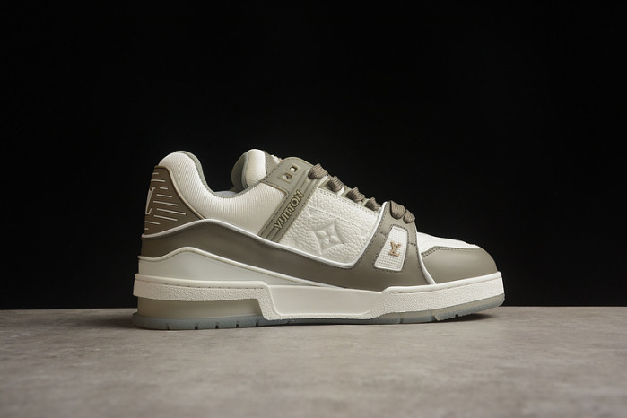 1v sneakers 1v0425-006