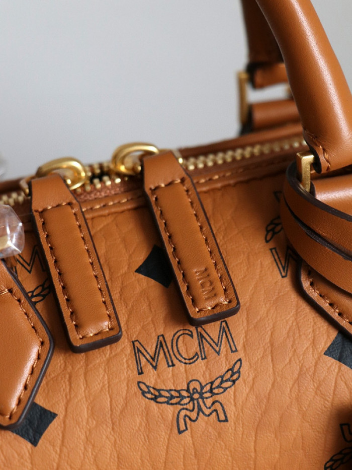 M*CM bag B0113-149