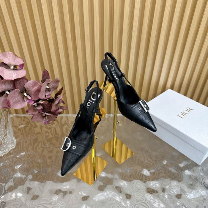 D10R SNEAKERS 8.5CM D896-136