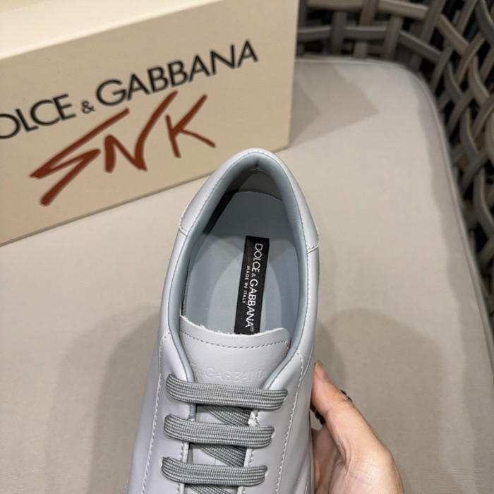 D.G. Sneakers DG210-182