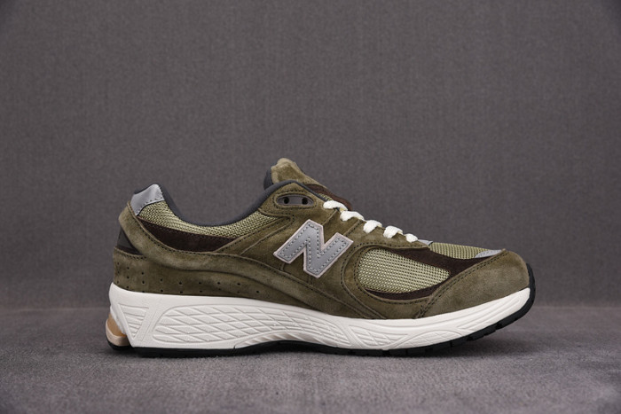 new balance 2002r dark camo m2002rhn