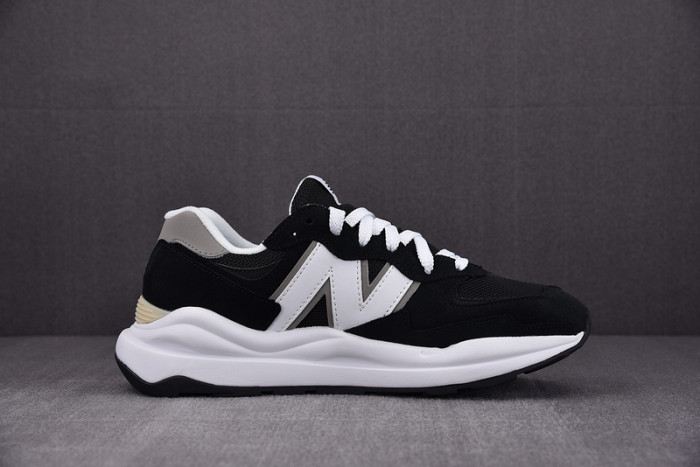 new balance 57/40 team black - m5740cb