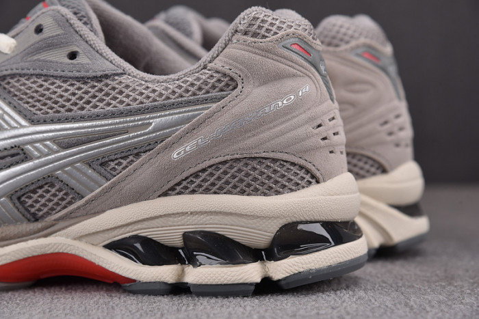 As*ic*s gel kayano 14 
