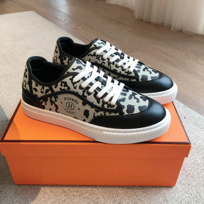 HER*MES SNEAKER HM1028-106
