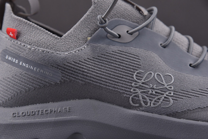 L0EWE SNEAKERS T0425-084