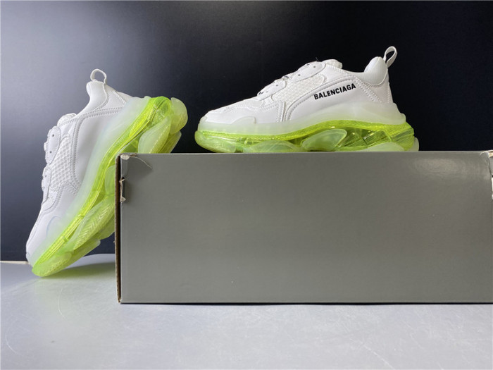 blcg sneaker triple.s.gomma fluorescent white 544351 w09o1 0828