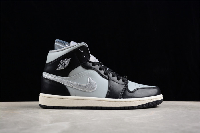 wmns air jordan 1 mid se 