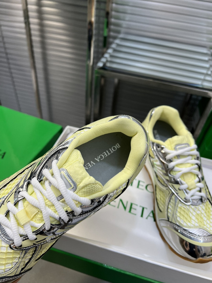 Bo*te*ga ve*ne*ta sneaker