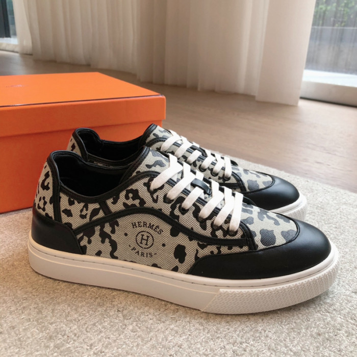 HER*MES SNEAKER HM1028-106