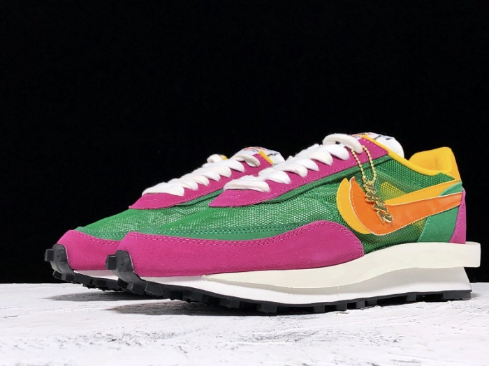 nike ld waffle sacai pine green bv0073-301