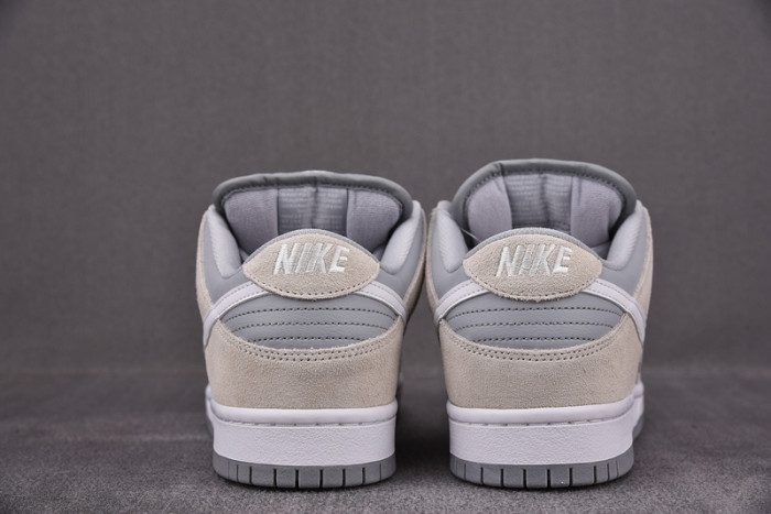 nike sb dunk low summit white wolf grey ar0778-110
