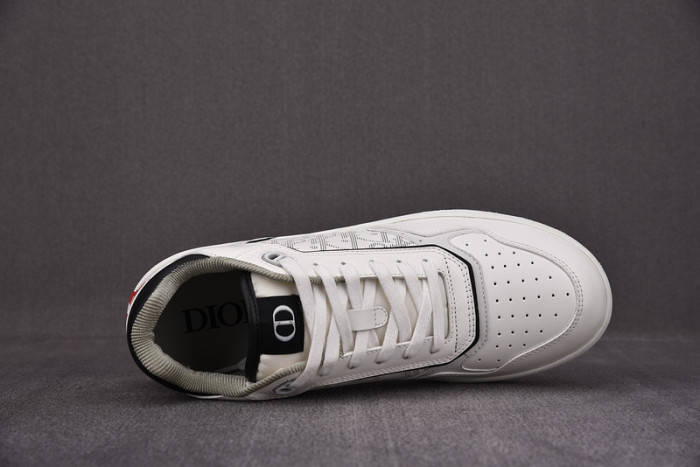 D10R B27 SNEAKERS