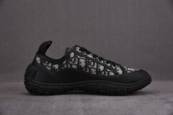 D10R B28 Sneakers Low Top